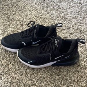 Nike Black and White Athletic Shoes with Cushioned Sole